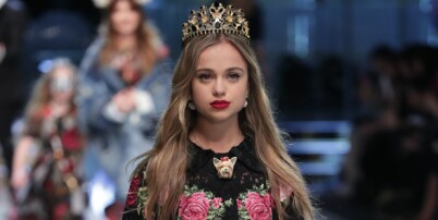 image: Amelia Windsor (22) er det britiske kongehusets ukjente stjerne